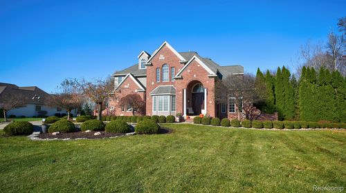 5280 O Connor Pass, Swartz Creek, MI, 48473-8985 | Card Image