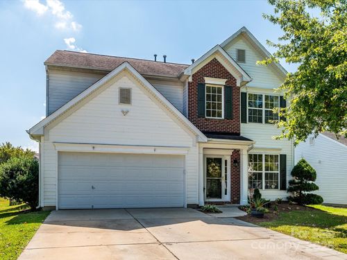 9430 Pepperidge Ave Nw, Concord, NC, 28027-3524 | Card Image