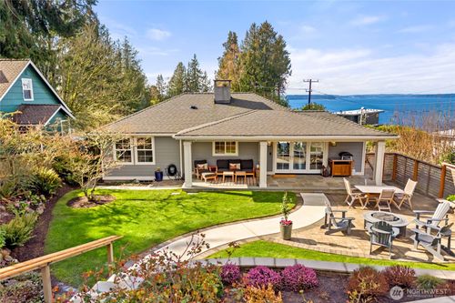 9604 44th Ave Sw, Seattle, WA, 98136-2703 | Card Image