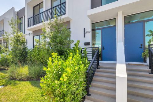 1959 Dock St, West Palm Beach, FL, 33401-7503 | Card Image