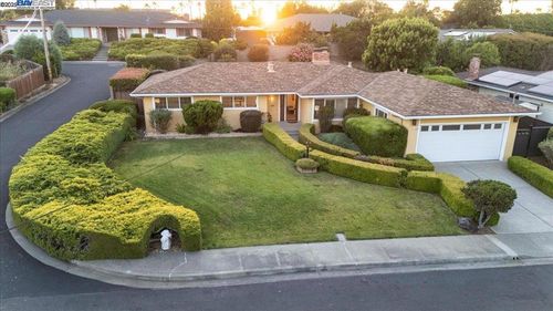 25631 Paul Ct, Fairview, CA, 94541-5721 | Card Image