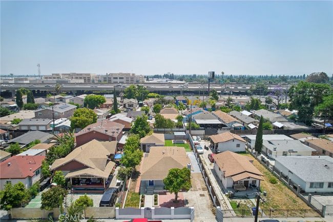 2422 E 116 Th Pl, House other with 3 bedrooms, 1 bathrooms and 2 parking in Los Angeles CA | Image 27