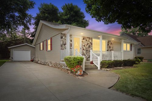 227 Clinton Street, Kewaskum, WI, 53040 | Card Image