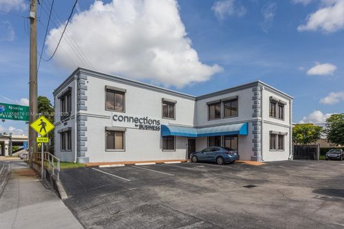 2nd-floor-2843 Pembroke Rd, HOLLYWOOD, FL, 33020-5649 | Card Image