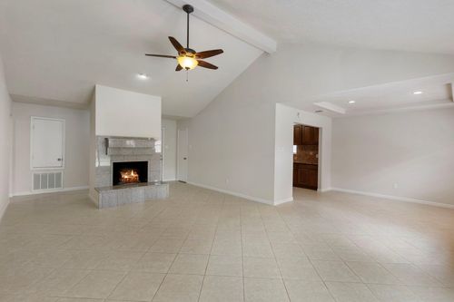 29014 Elmwood Dr, Shenandoah, TX, 77381-1025 | Card Image