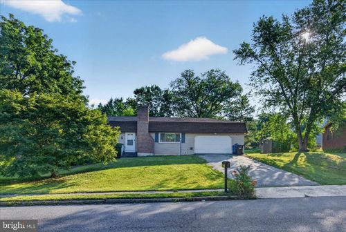 119 Russell Ave, DOUGLASSVILLE, PA, 19518-1131 | Card Image
