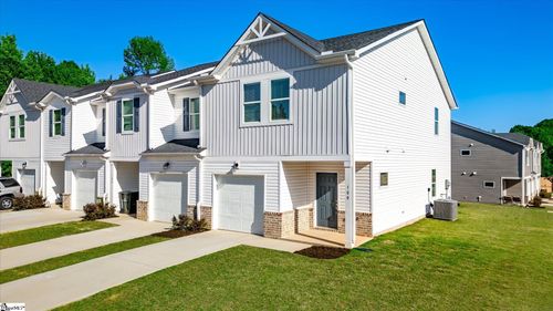 100 Tramore Ln, Fountain Inn, SC, 29644-9307 | Card Image
