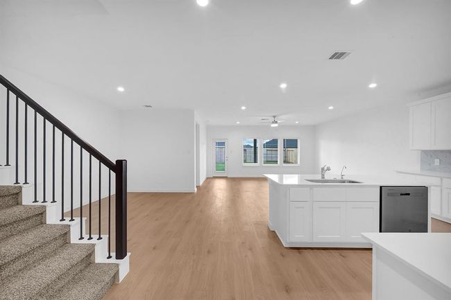 *Images and 3D tour are for illustration only and options may vary from home as built. | Image 7