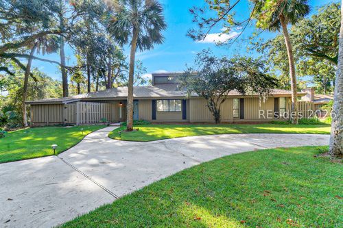 43 Woodbine Pl, Hilton Head Island, SC, 29928-4244 | Card Image