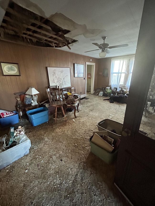 1065 N Main St, House other with 3 bedrooms, 2 bathrooms and null parking in Whitwell TN | Image 8