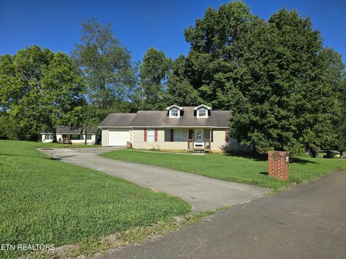 703 Duvall Ct, Strawberry Plains, TN, 37871-5744 | Card Image
