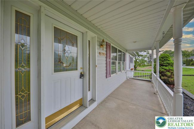Front porch | Image 5