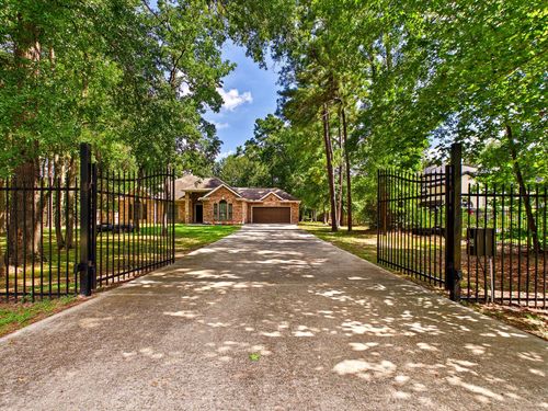 19521 Desna Dr, Porter, TX, 77365-4263 | Card Image