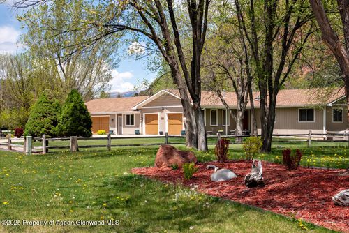 368 Meadow Ln, Glenwood Springs, CO, 81601-9516 | Card Image