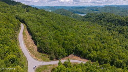 161 Whistle Valley Rd, New Tazewell, TN, 37825-5395 | Card Image