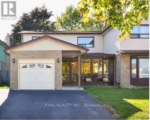 16 Wimbledon Court, Brampton (Brampton North), ON, L6V2S4 | Card Image
