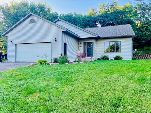 303 Jersey Ln, Elk Mound, WI, 54739-9519 | Card Image