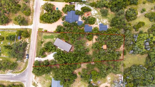 461 Rust Ranch Rd, Blanco, TX, 78606-5092 | Card Image