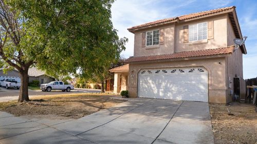 101 Palomino St, Coalinga, CA, 93210-3609 | Card Image