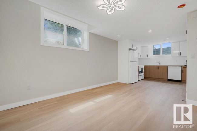 8713 149 St Nw, House other with 5 bedrooms, 4 bathrooms and null parking in Edmonton AB | Image 33