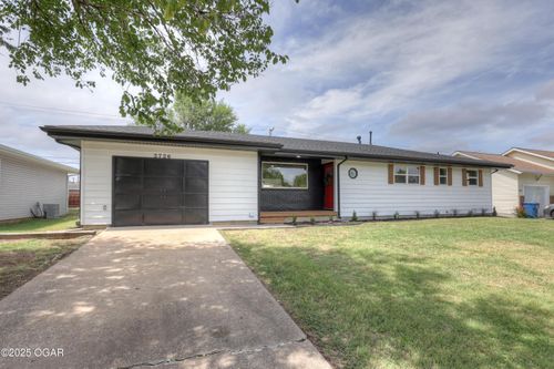 2726 S Minnesota Ave, Joplin, MO, 64804-2842 | Card Image
