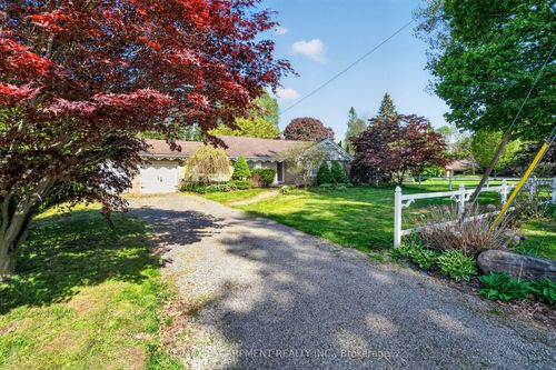 53 Lovers Lane, Ancaster, ON, L9G1G5 | Card Image