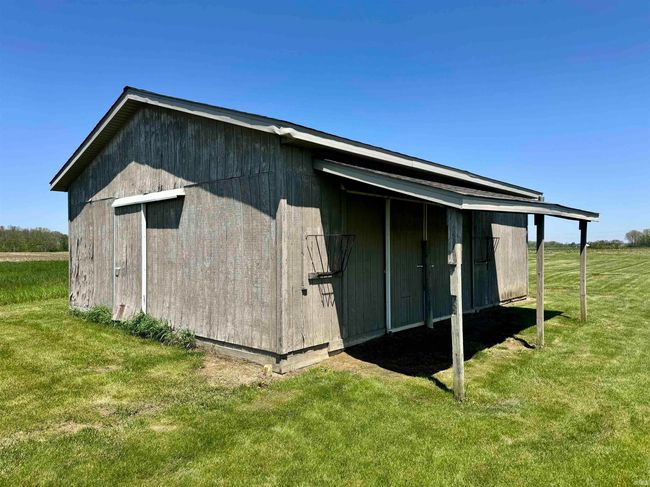 7020 E County Road 1200 N, House other with 3 bedrooms, 2 bathrooms and null parking in Eaton IN | Image 31