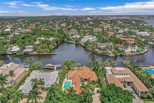 655 Galleon Dr, NAPLES, FL, 34102-7641 | Card Image