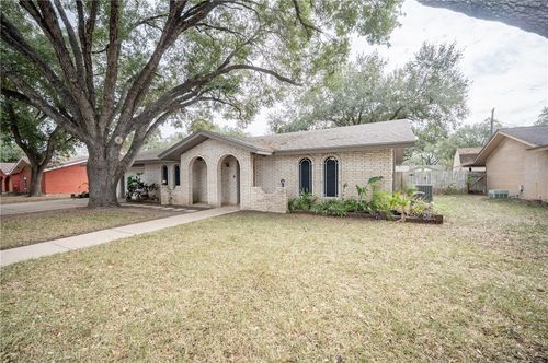 1104 Live Oak Dr, Alice, TX, 78332-3163 | Card Image