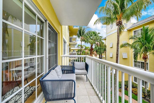 APT-703 - 1501 E Broward Blvd, Condo with 3 bedrooms, 2 bathrooms and null parking in Fort Lauderdale FL | Image 44