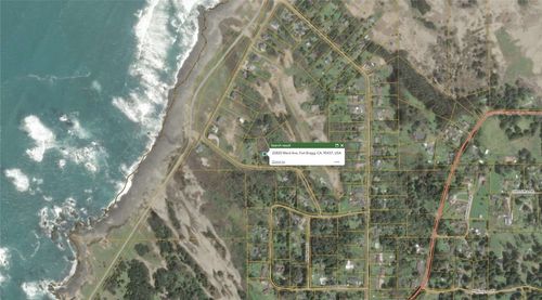 25820 Ward Ave, Fort Bragg, CA, 95437-8483 | Card Image