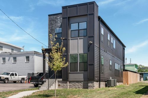 1748 16th Ave N, Nashville, TN, 37208-2002 | Card Image