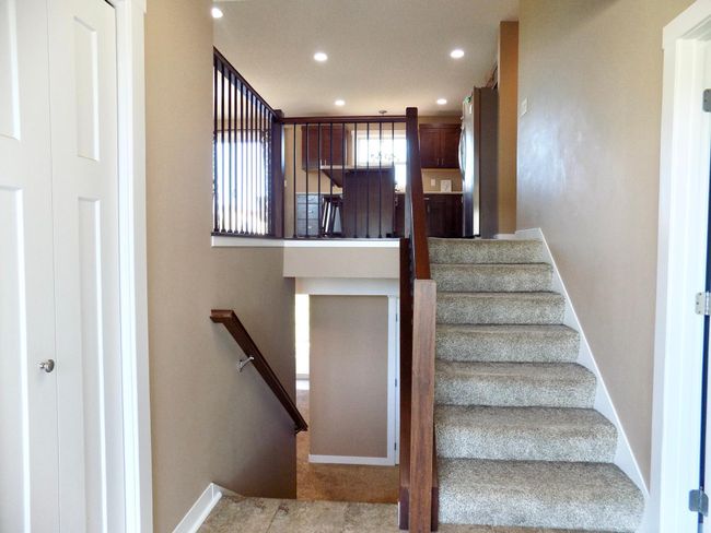 Front entry with closet | Image 5