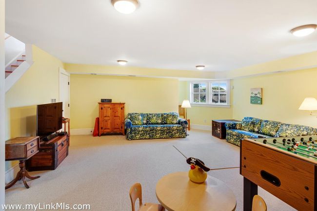 94 Menemsha Inn Rd, House other with 6 bedrooms, 5 bathrooms and null parking in Chilmark MA | Image 30