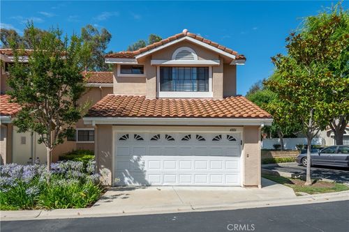 4806 Via Bensa, Oak Park, CA, 91377-5530 | Card Image