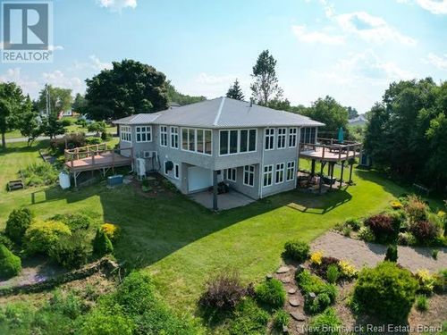 {{alt}} | Card Image