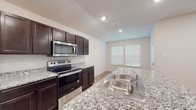 177 Creekfall Rd, House other with 3 bedrooms, 2 bathrooms and 2 parking in Burnet TX | Image 8