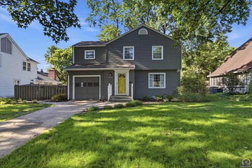 3113 Sw Canterbury Ln, Topeka, KS, 66604-2521 | Card Image