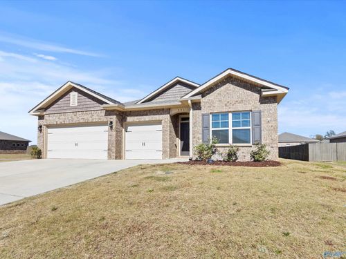 331 Jackson Point Cir, Huntsville, AL, 35811-4005 | Card Image