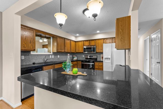 4252 Thornhill Ln, Townhouse with 3 bedrooms, 2 bathrooms and null parking in Vadnais Heights MN | Image 31