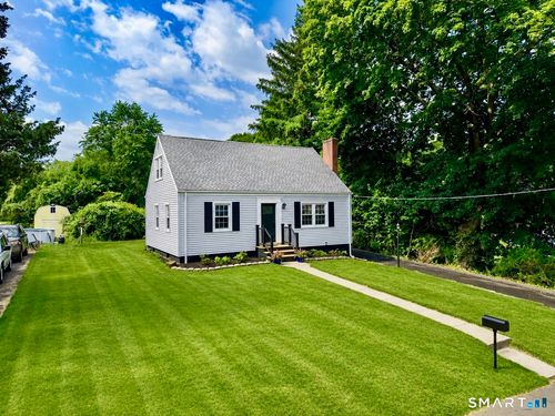162 Forest St, Hamden, CT, 06518-2832 | Card Image
