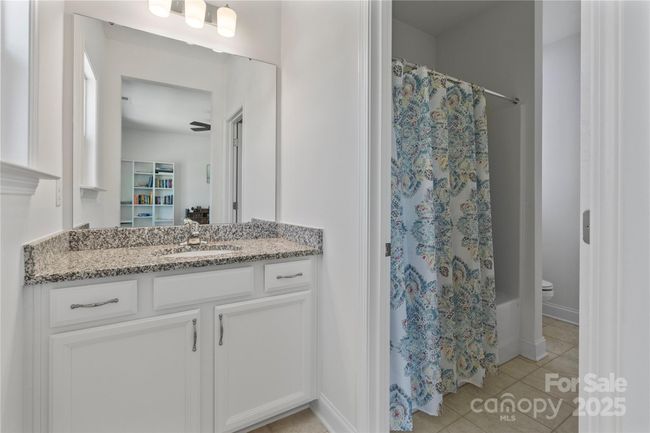 Jack & Jill Bedroom 3 side | Image 35