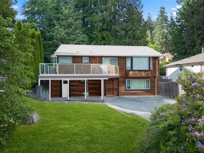 930 Wellington Dr, House other with 5 bedrooms, 3 bathrooms and 3 parking in North Vancouver BC | Image 1