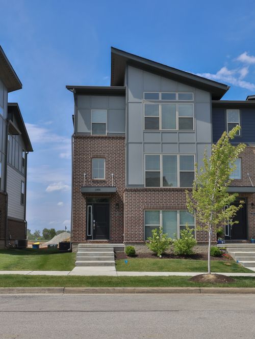 13496 Erlen Dr, Fishers, IN, 46037-6289 | Card Image