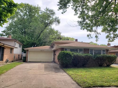 15019 Oak St, Dolton, IL, 60419-2640 | Card Image