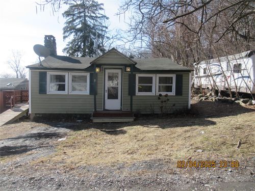 5 Schradin Hl, Greenwood Lake, NY, 10925-4108 | Card Image
