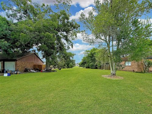 1511 Bayou Dr, Alvin, TX, 77511-3609 | Card Image