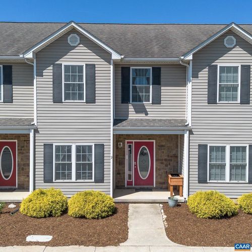 9 Bristol Ln, LEXINGTON, VA, 24450-3451 | Card Image