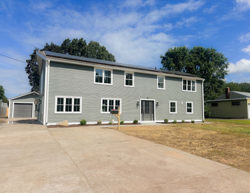 48 Greenfield Dr, Windsor Locks, CT, 06096-2626 | Card Image