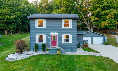 147 N Prospect Street Ne, Rockford, MI, 49341 | Card Image